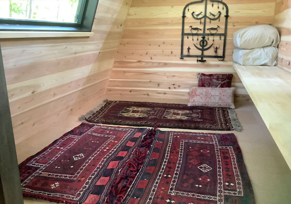 完成した小屋で過ごす豊かな時間