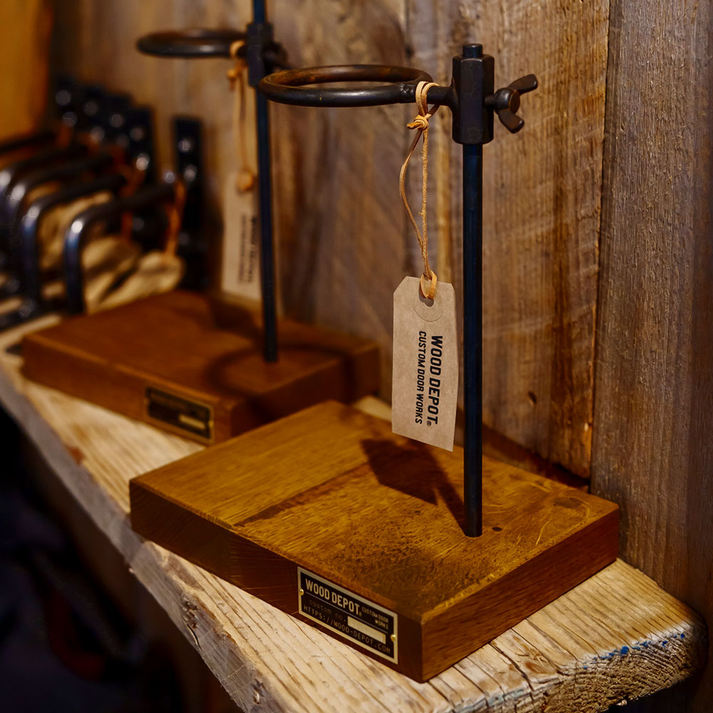 木製ドア職人が本気で作った一生モノ。オーク材×鉄のコーヒードリップスタンド