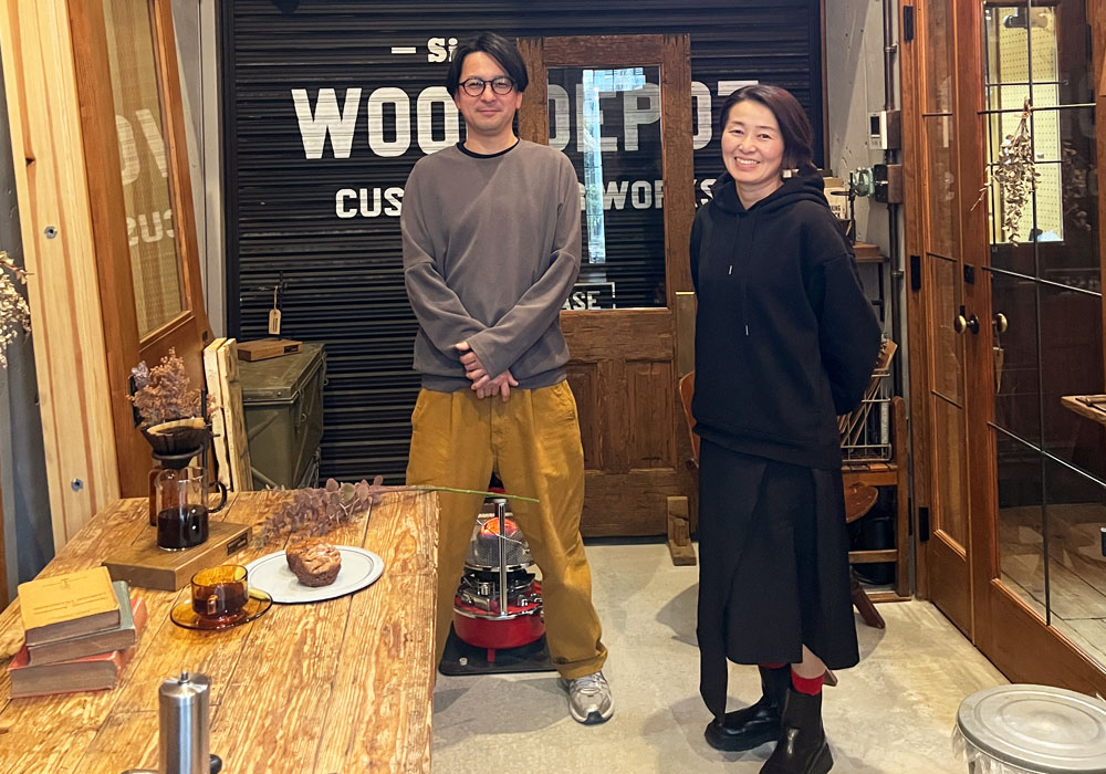 こんにちは、木製ドアコンシェルジュの北村です。:ワークショップの準備を進める中川写真映像社の様子