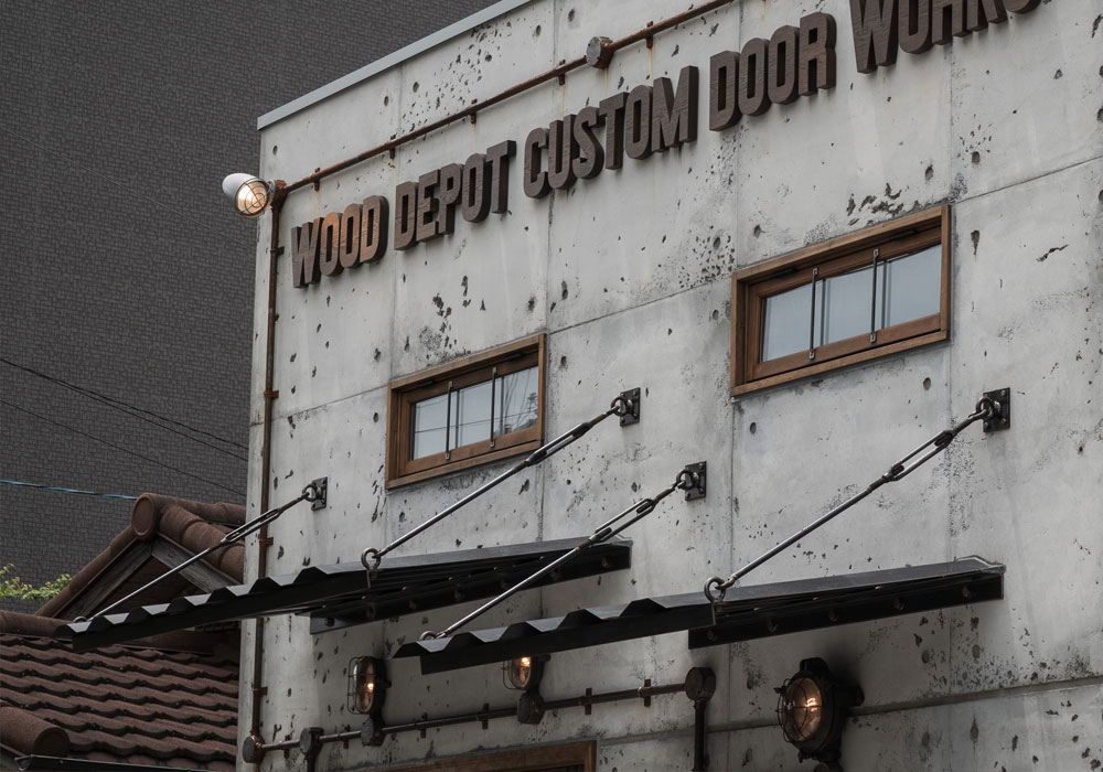 オーナーの意志：圧倒的な存在感を放つ店構え