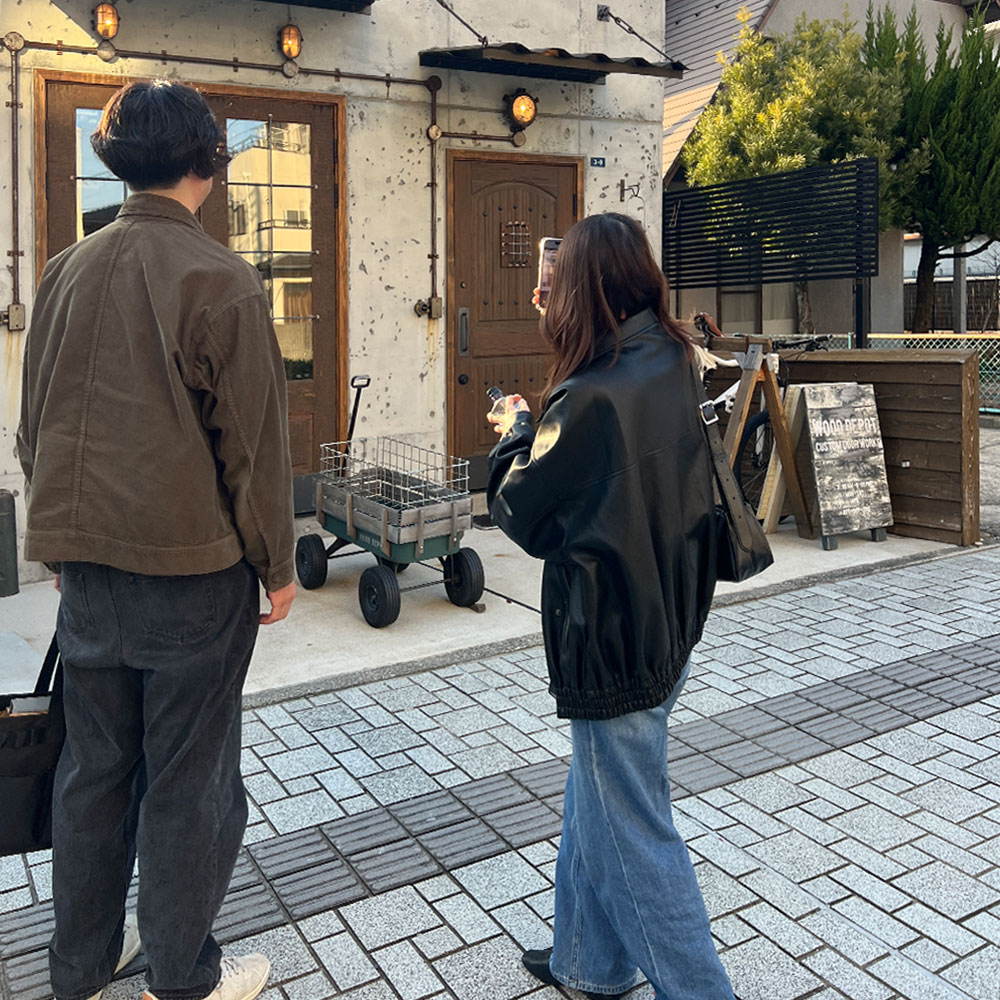 「標準のドアは、なんか軽い」本物を求めた施主様がリビングドアに込めた想い