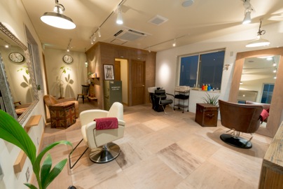 マルサンカクシカク様 美容室内観（サロン全景）