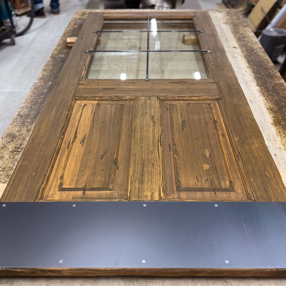 「店舗改装」アイアン格子×キックプレートで差をつける！男心をくすぐる無骨なドアカスタム