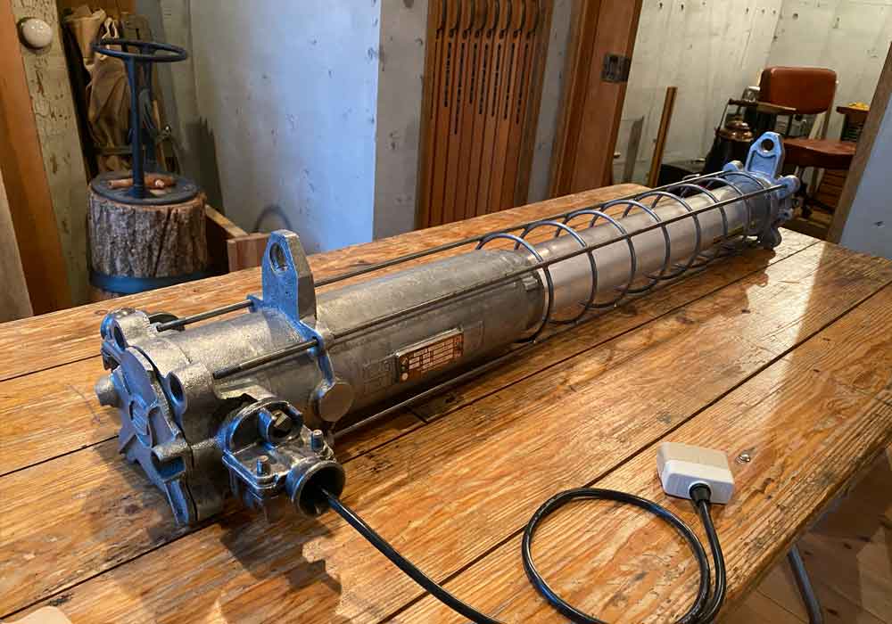 アルミ鋳物ボディーの防爆灯