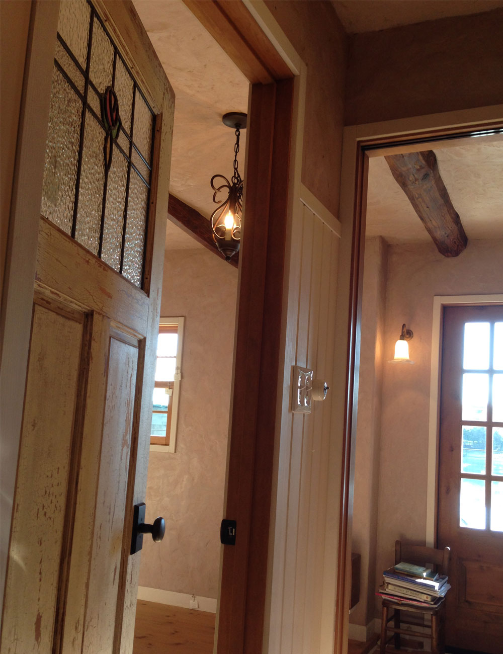 アンティーク仕上げのローズステンドグラス