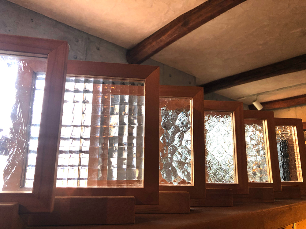 チェックガラスや装飾ガラスの種類比較 室内ドアデザイン