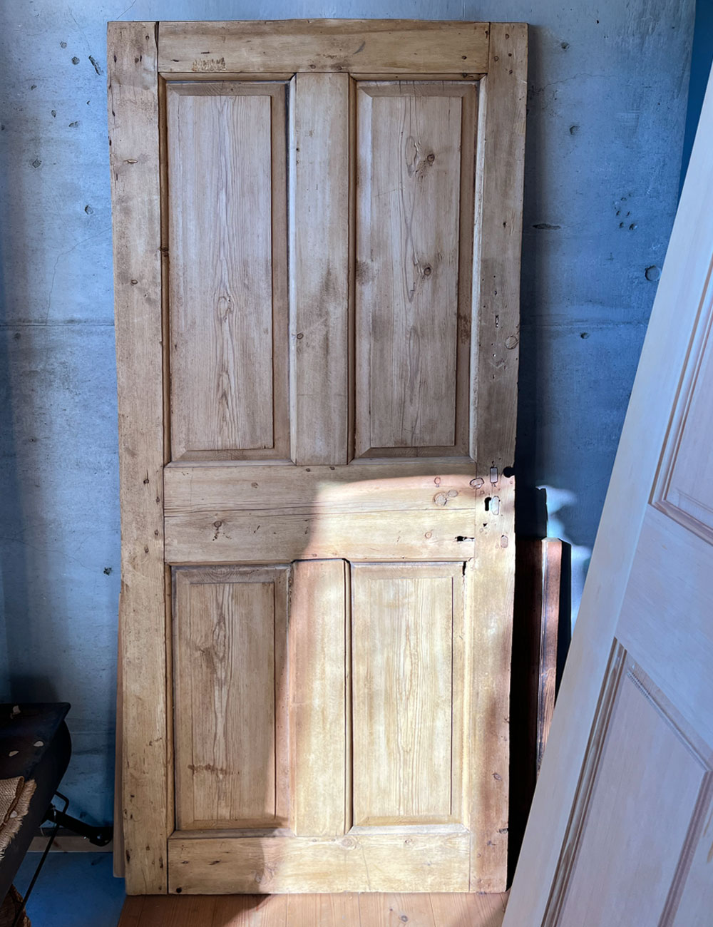 イギリス製アンティーク木製ドアの全体像