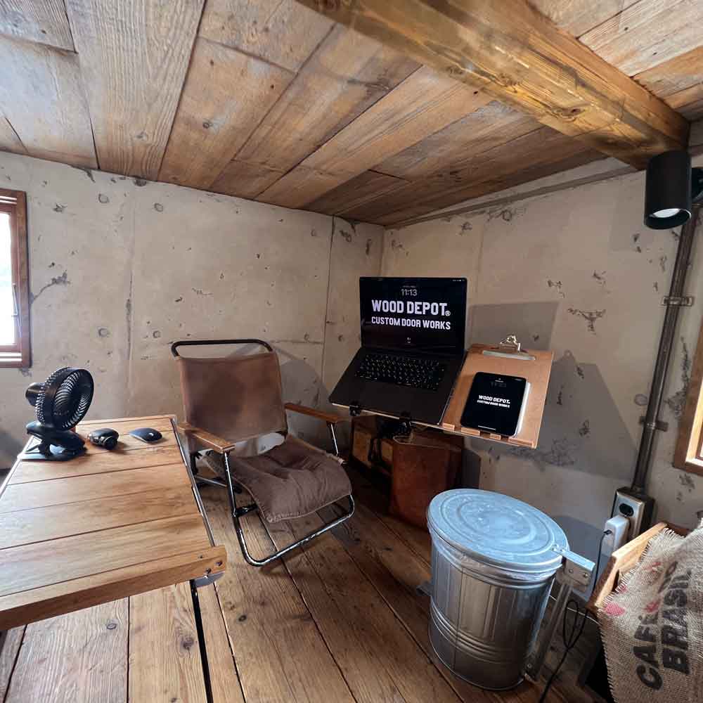 秘密基地を改造！モニターアームにiPadを並べる快適化DIY