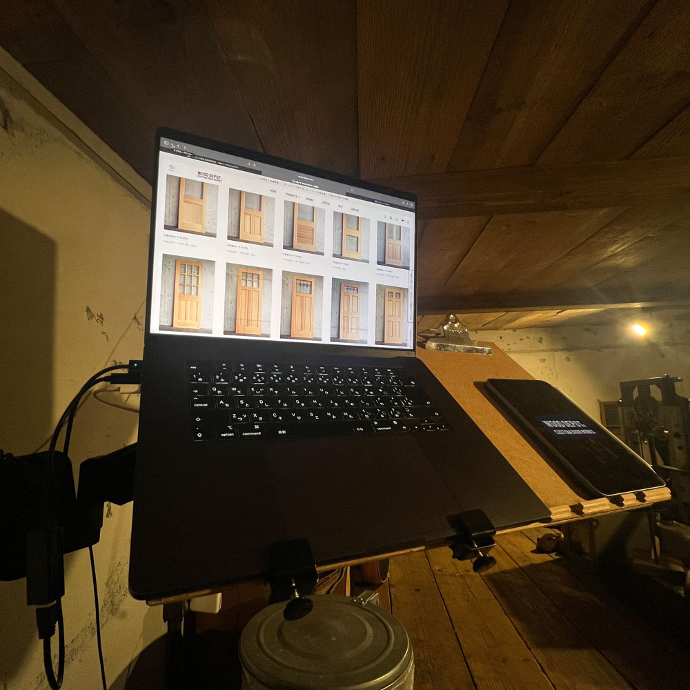 スマートホーム×木製ドアで新築住宅をもっと愛おしい場所に