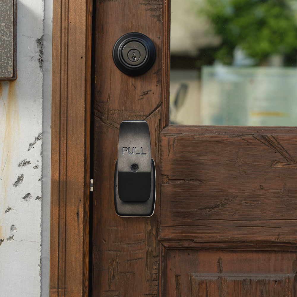 『意外な落とし穴』チープな違和感はなぜ起こる？ウッドデポが洋書スタイルをリアルに再現できる理由