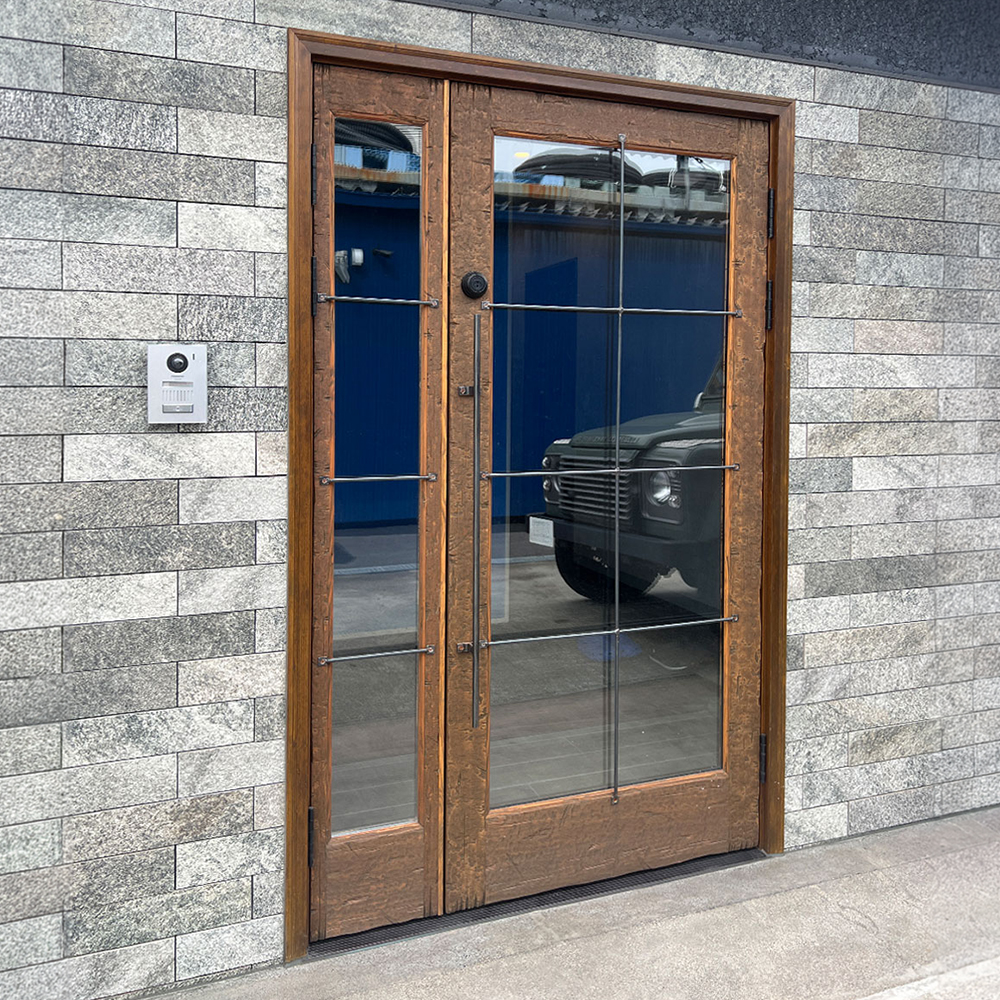 店舗　木製玄関ドア　WORKS　施工実例