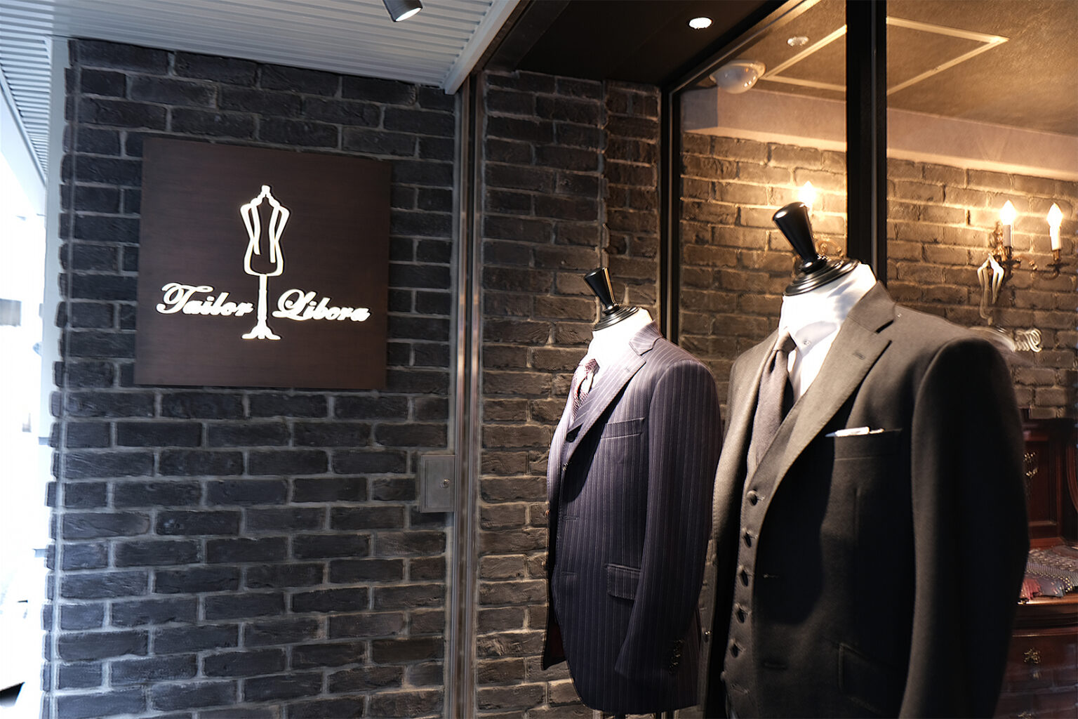 オーダーメイドの精神が共鳴 店内の様子1